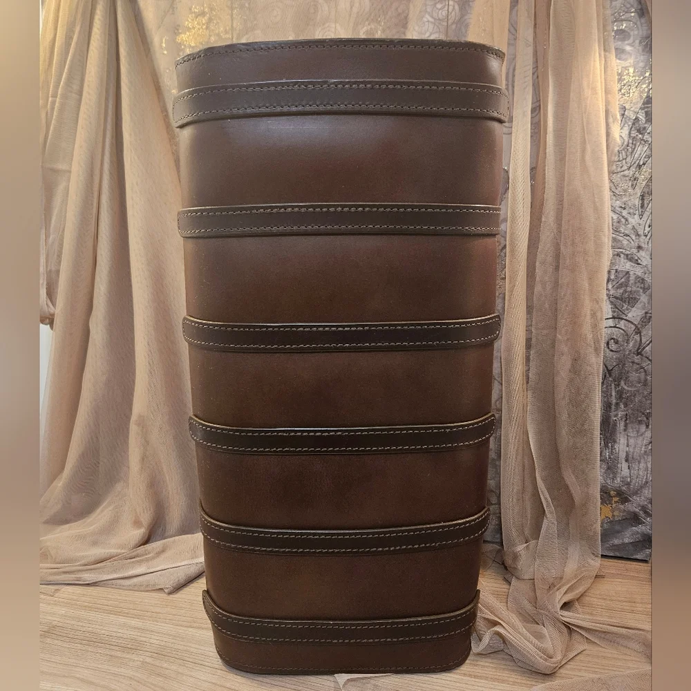 Large De Bruir Atelier Firm Brown Leather Sports Bag and Gray Dust Bag Handmade